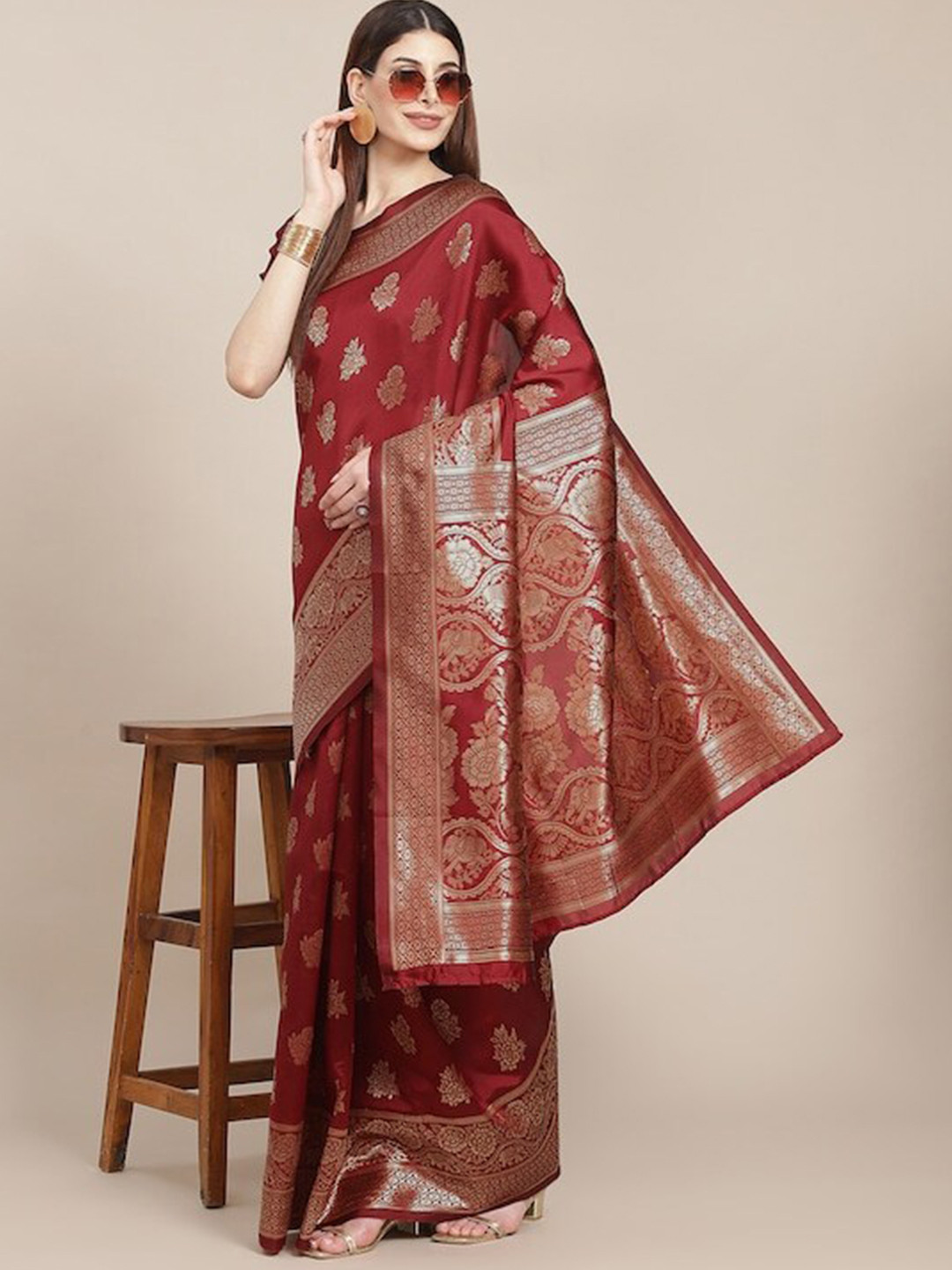 

Poshyaa Floral Zari Silk Blend Kanjeevaram Saree, Maroon