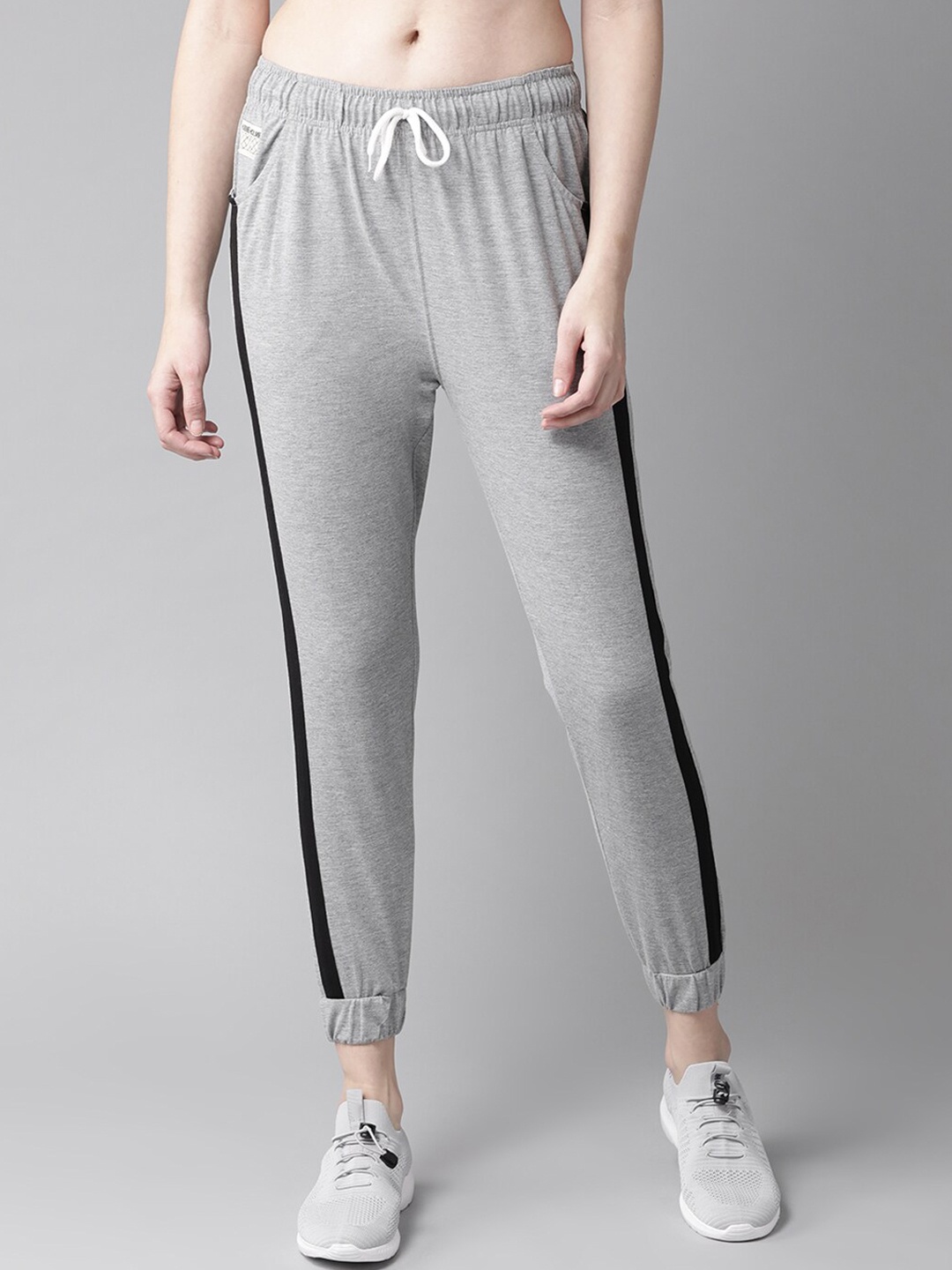 

Hubberholme Women Solid Slim-Fit Sports Joggers, Grey melange