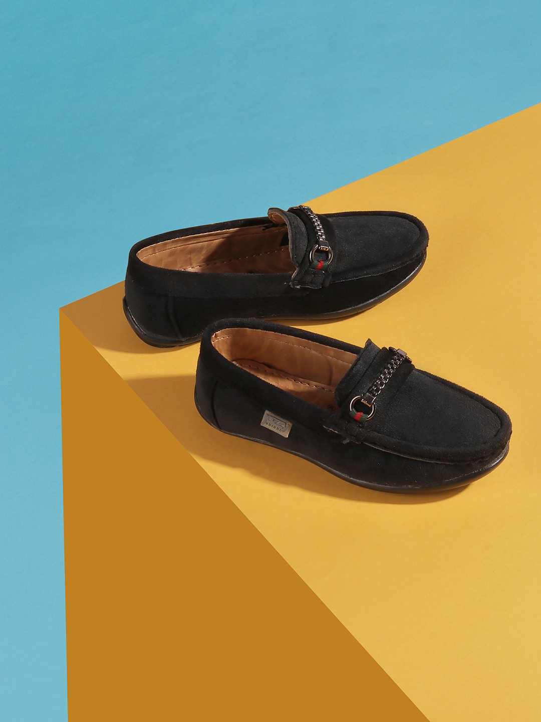 

Jazzy Juniors Boys Horsebit Loafers, Black