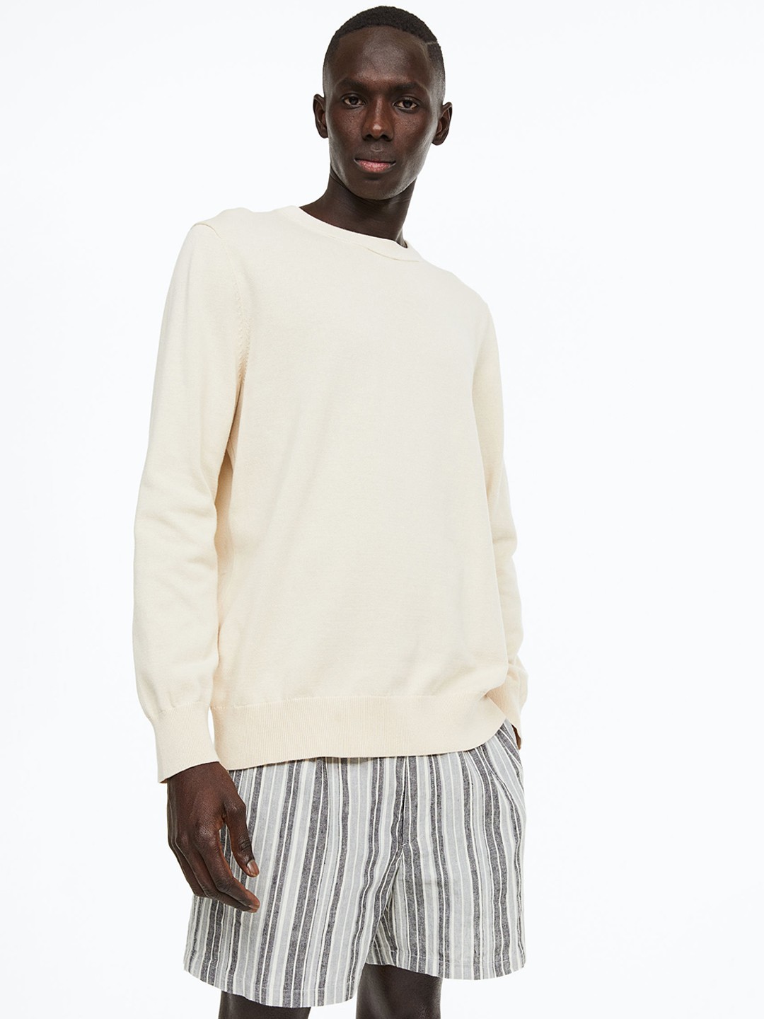 

H&M Men Regular Fit Linen-Blend Shorts, Grey