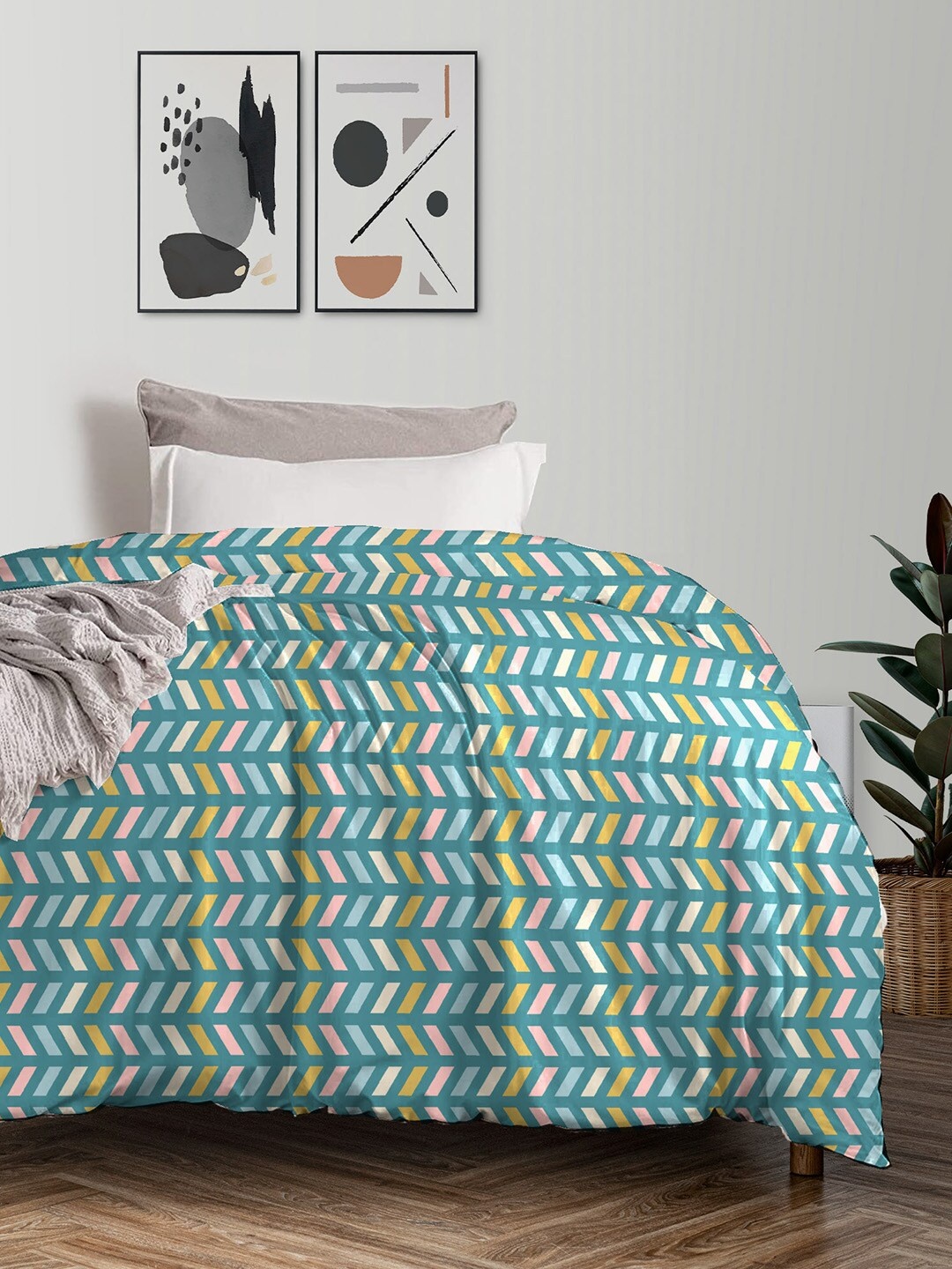 

MYTRIDENT Feather tales Geometric Mild Winter 150 GSM Pure Cotton Single Bed Comforter, Teal