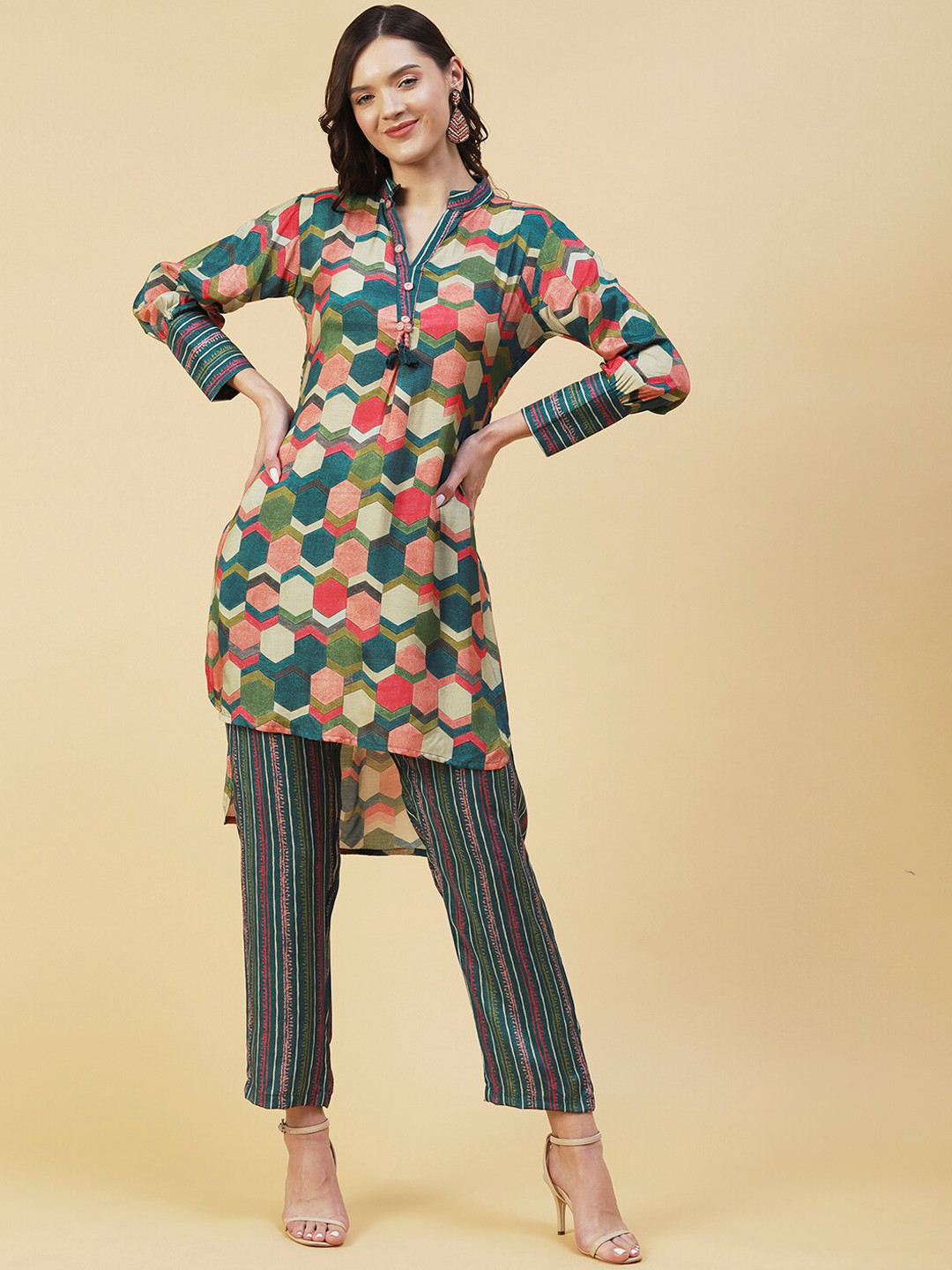 

FASHOR Women Geometric Printed High-Low Kurta with Trousers, Teal