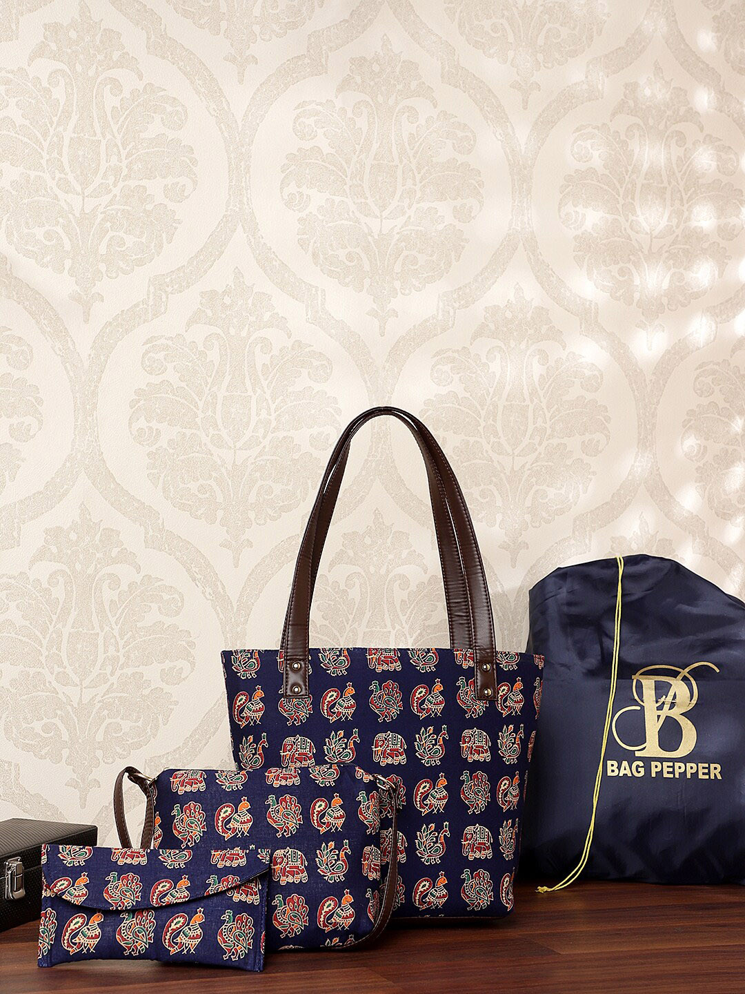 

Bag Pepper Ethnic Motifs Printed Structured Handheld Bag, Navy blue