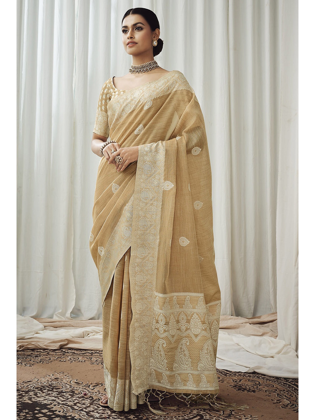 

elora Ethnic Motifs Woven Design Pure Linen Saree, Beige