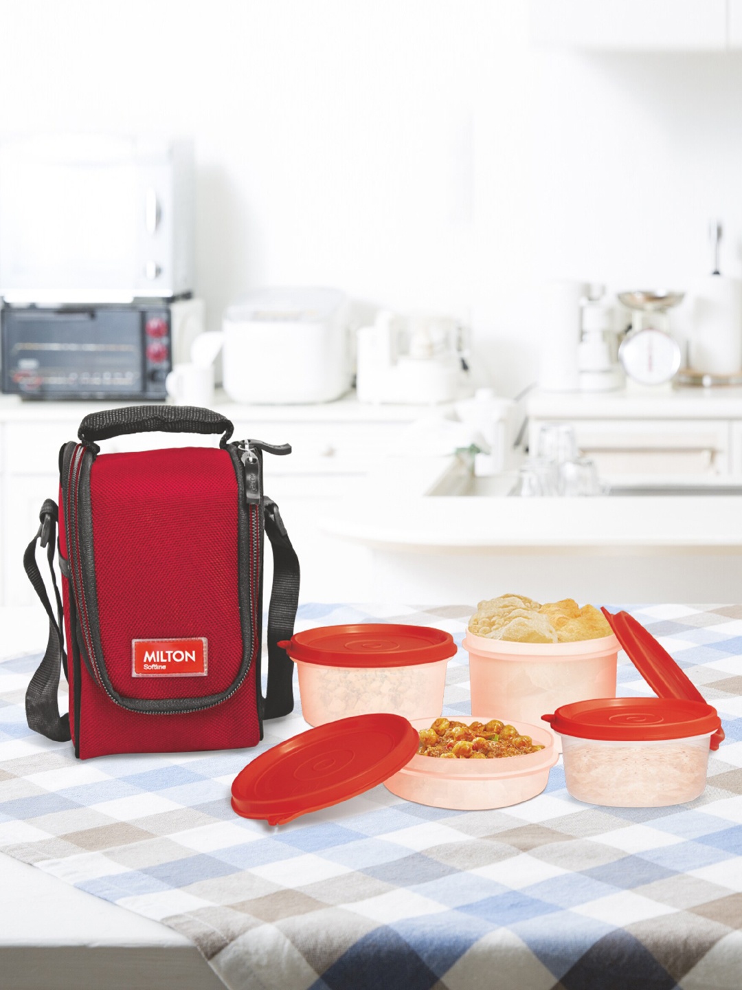 

Milton Full Meal Set Of 4 Red Lunch Box 200 ml 350 ml 350 ml & 550 ml