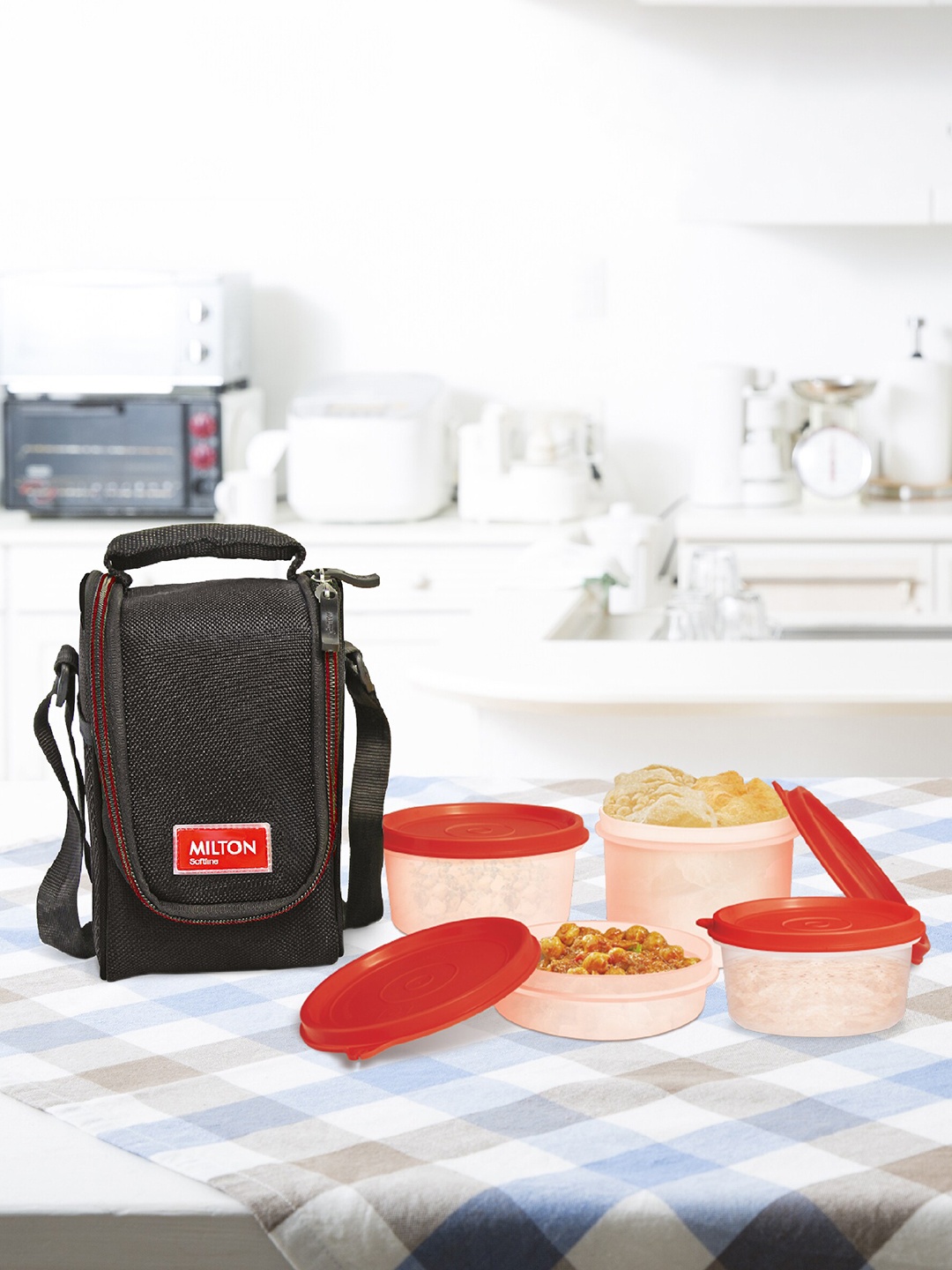 

Milton Full Meal Set Of 4 Black Lunch Box 200 ml 350 ml 350 ml 550 ml