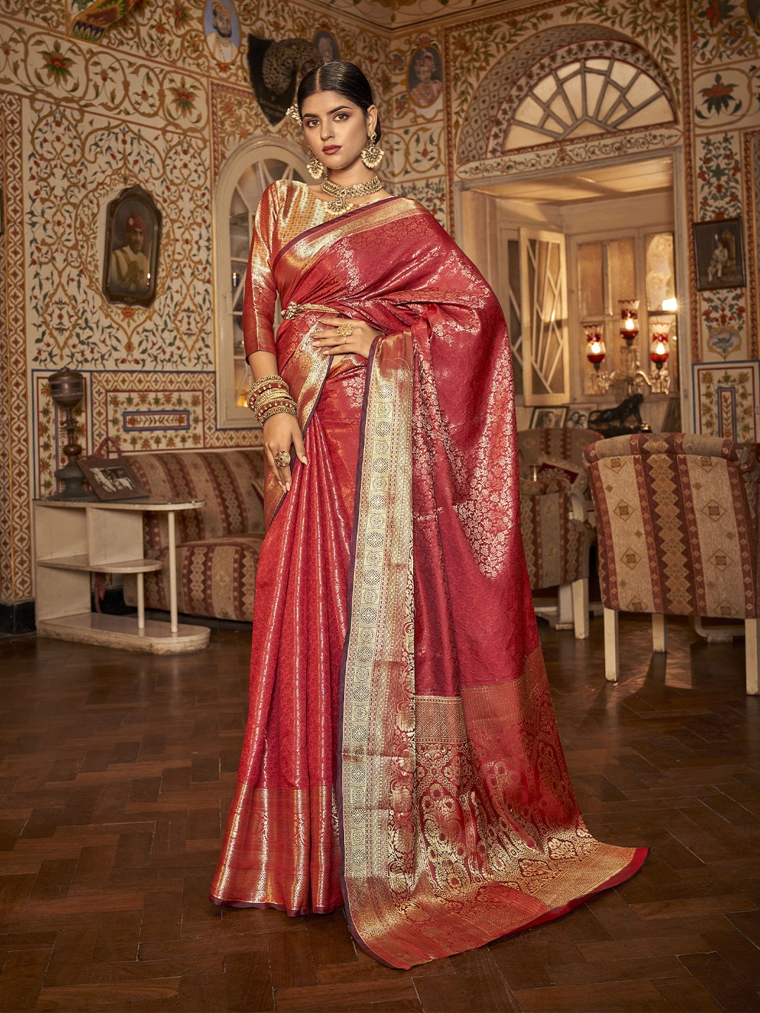 

elora Woven Design Zari Bordered Kanjeevaram Saree, Red