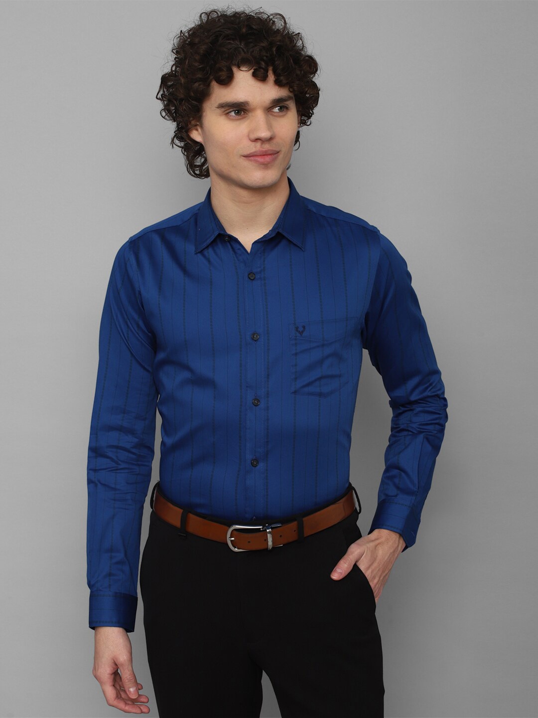 

Allen Solly Men Slim Fit Striped Formal Cotton Shirt, Blue