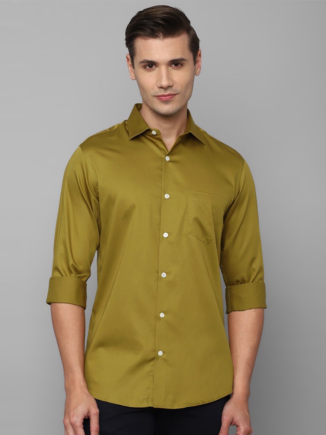 

Allen Solly Men Slim Fit Casual Cotton Shirt, Olive