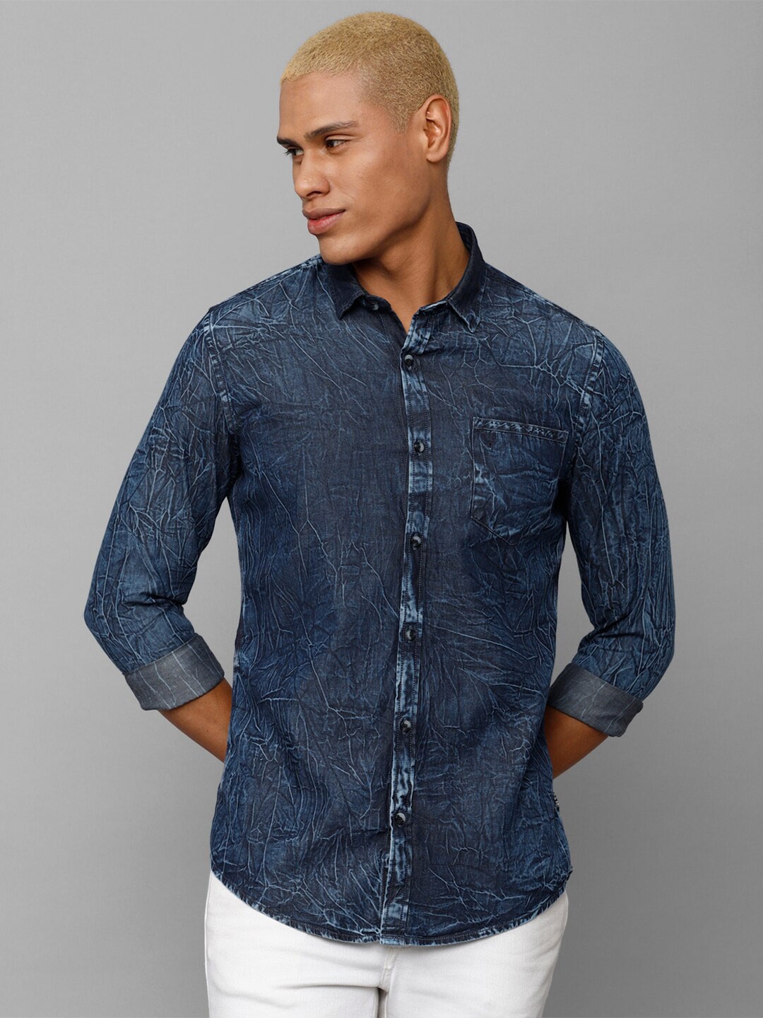 

Allen Solly Sport Men Faded Pure Cotton Casual Shirt, Navy blue
