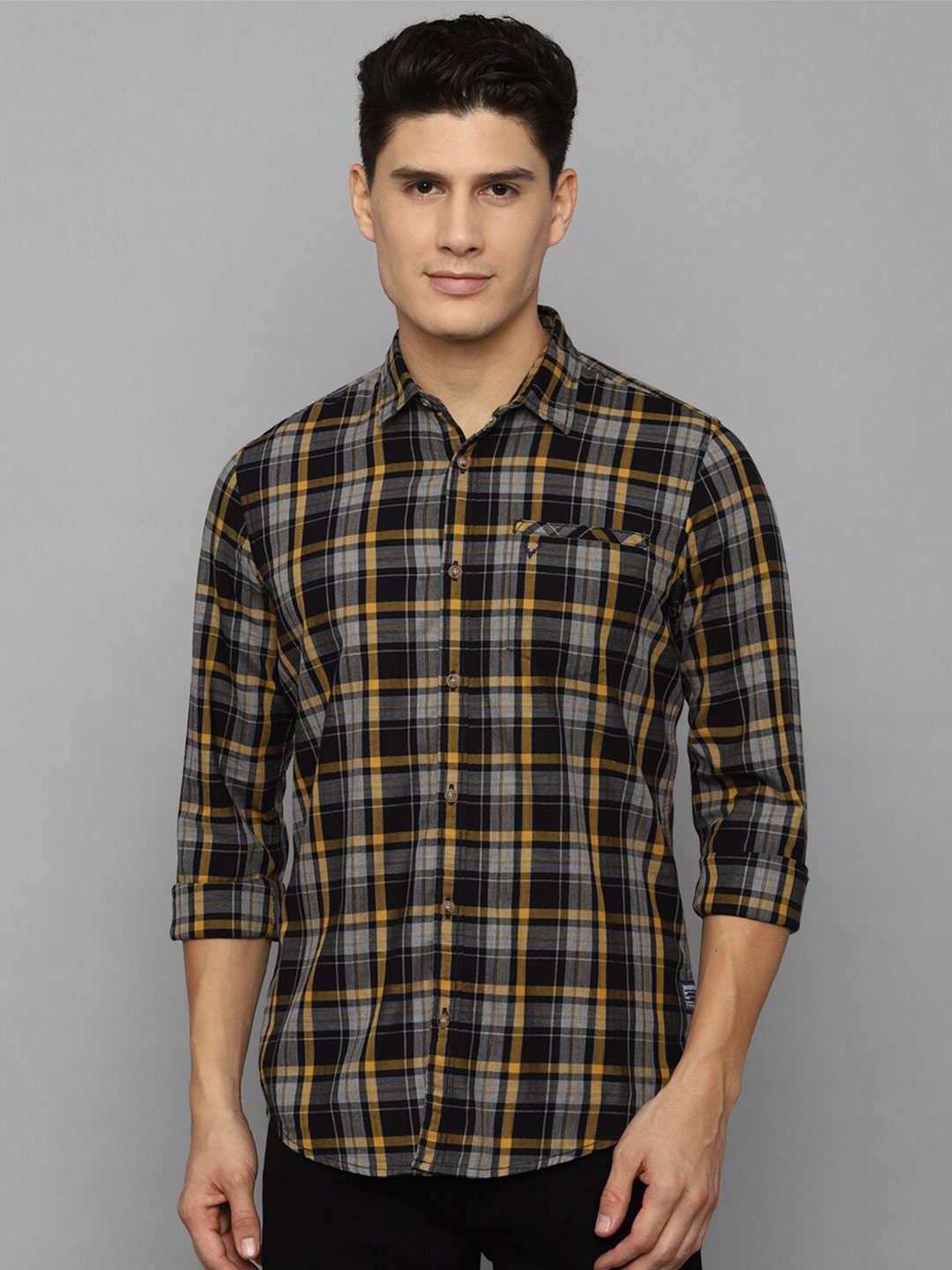 

Allen Solly Sport Men Tartan Checked Pure Cotton Casual Shirt, Black