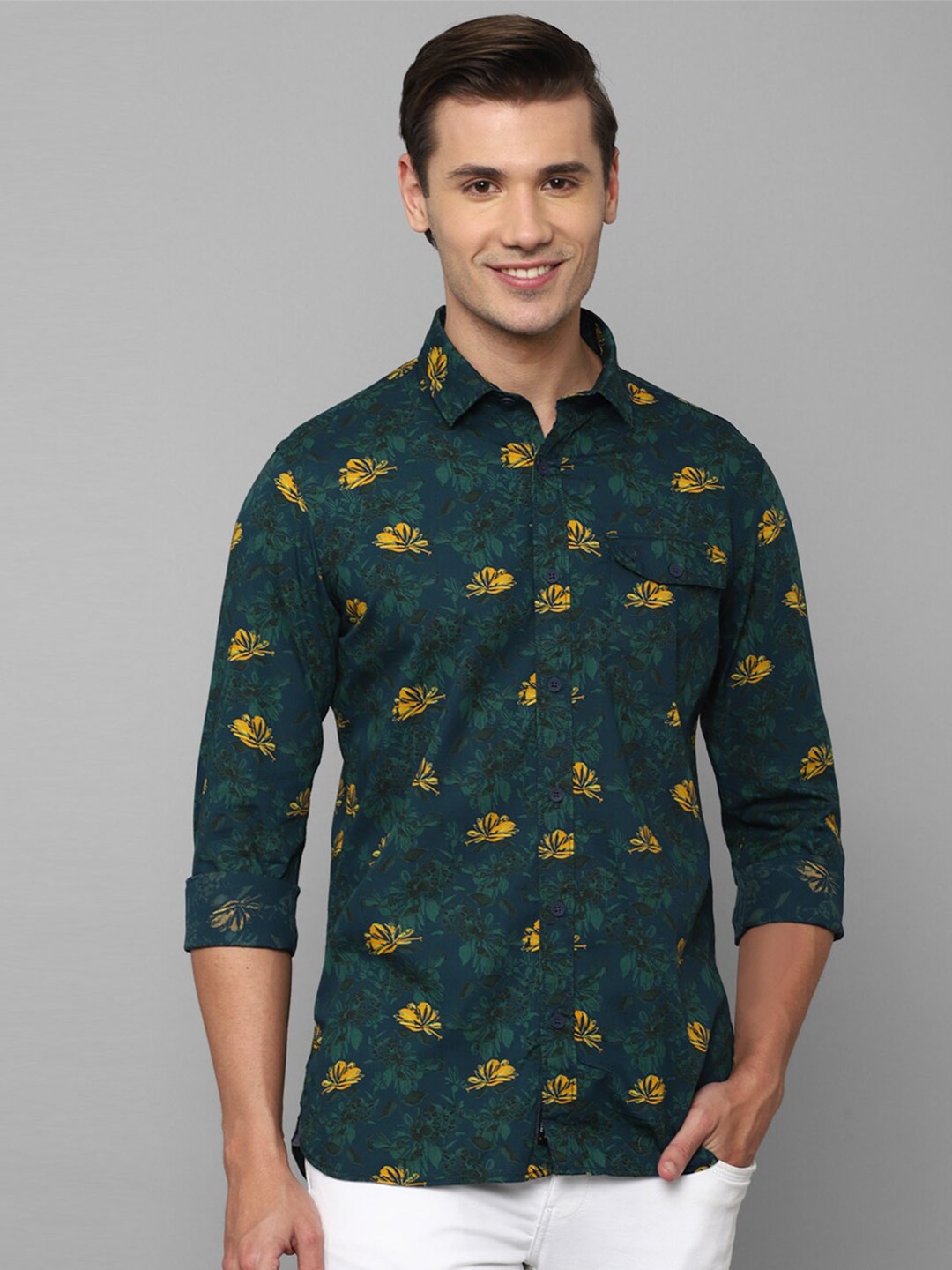 

Allen Solly Sport Men Floral Printed Casual Cotton Shirt, Green