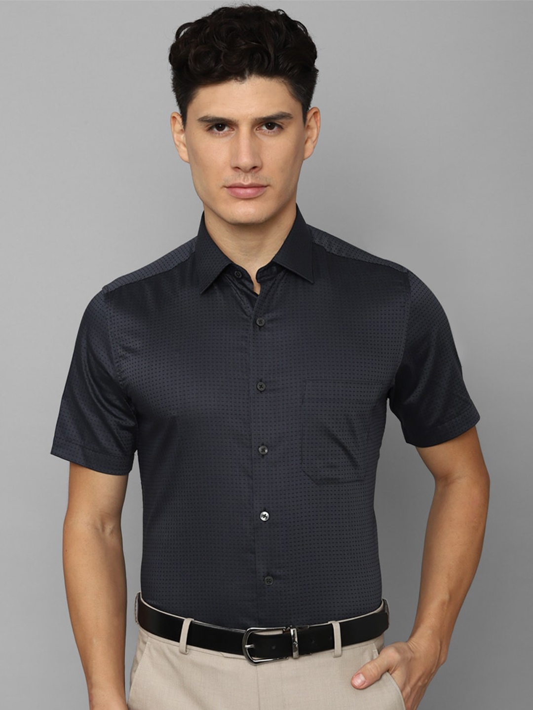 

Louis Philippe Men Slim Fit Formal Cotton Shirt, Grey
