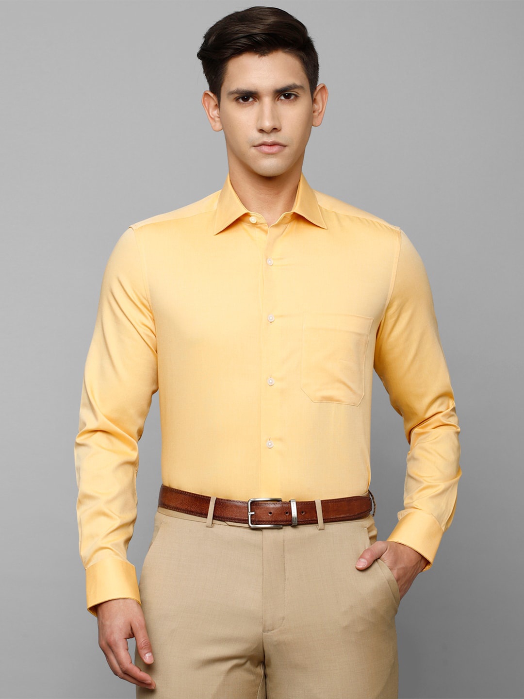

Louis Philippe Men Slim Fit Formal Pure Cotton Shirt, Yellow