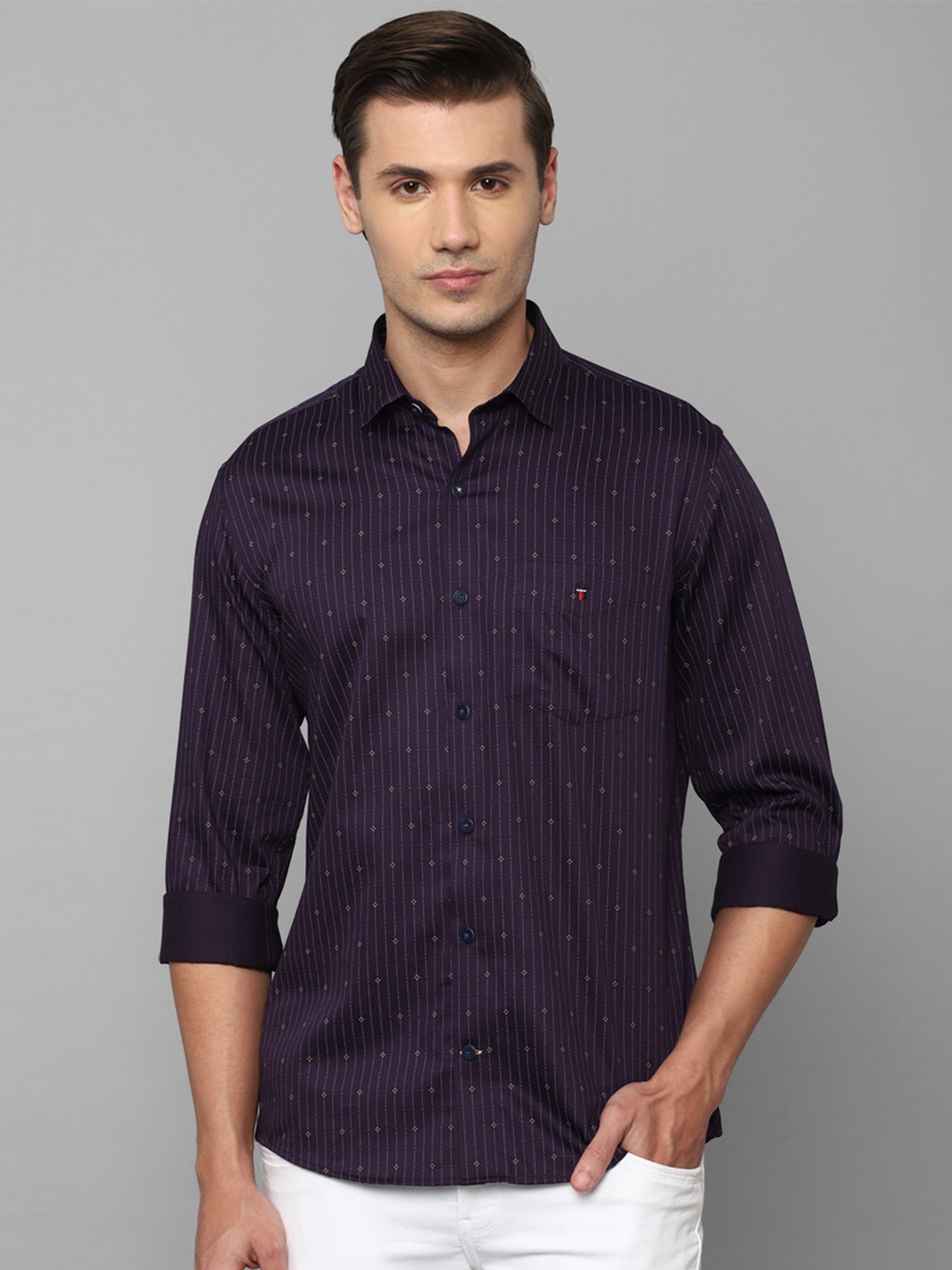 

Louis Philippe Sport Men Slim Fit Printed Pure Cotton Casual Shirt, Purple