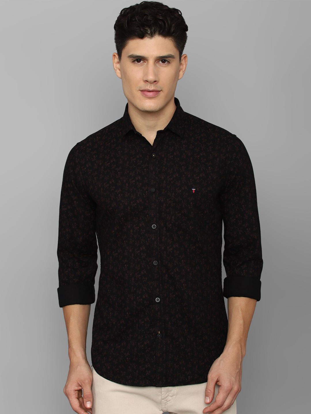 

Louis Philippe Sport Men Slim Fit Printed Casual Pure Cotton Shirt, Black