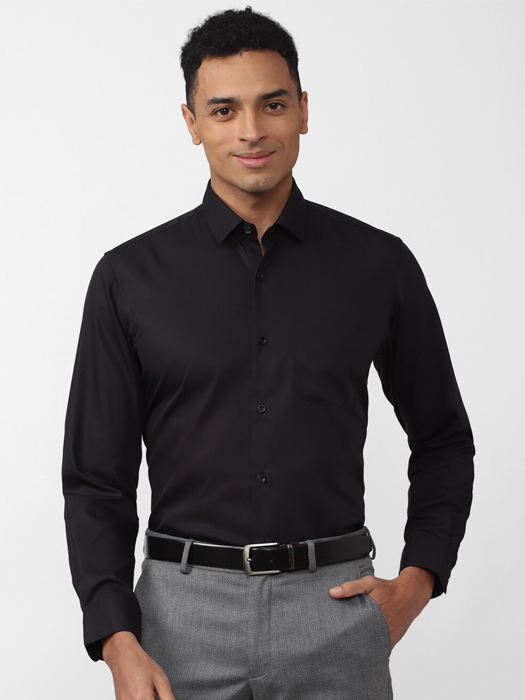 

Peter England Men Slim Fit Formal Pure Cotton Shirt, Black