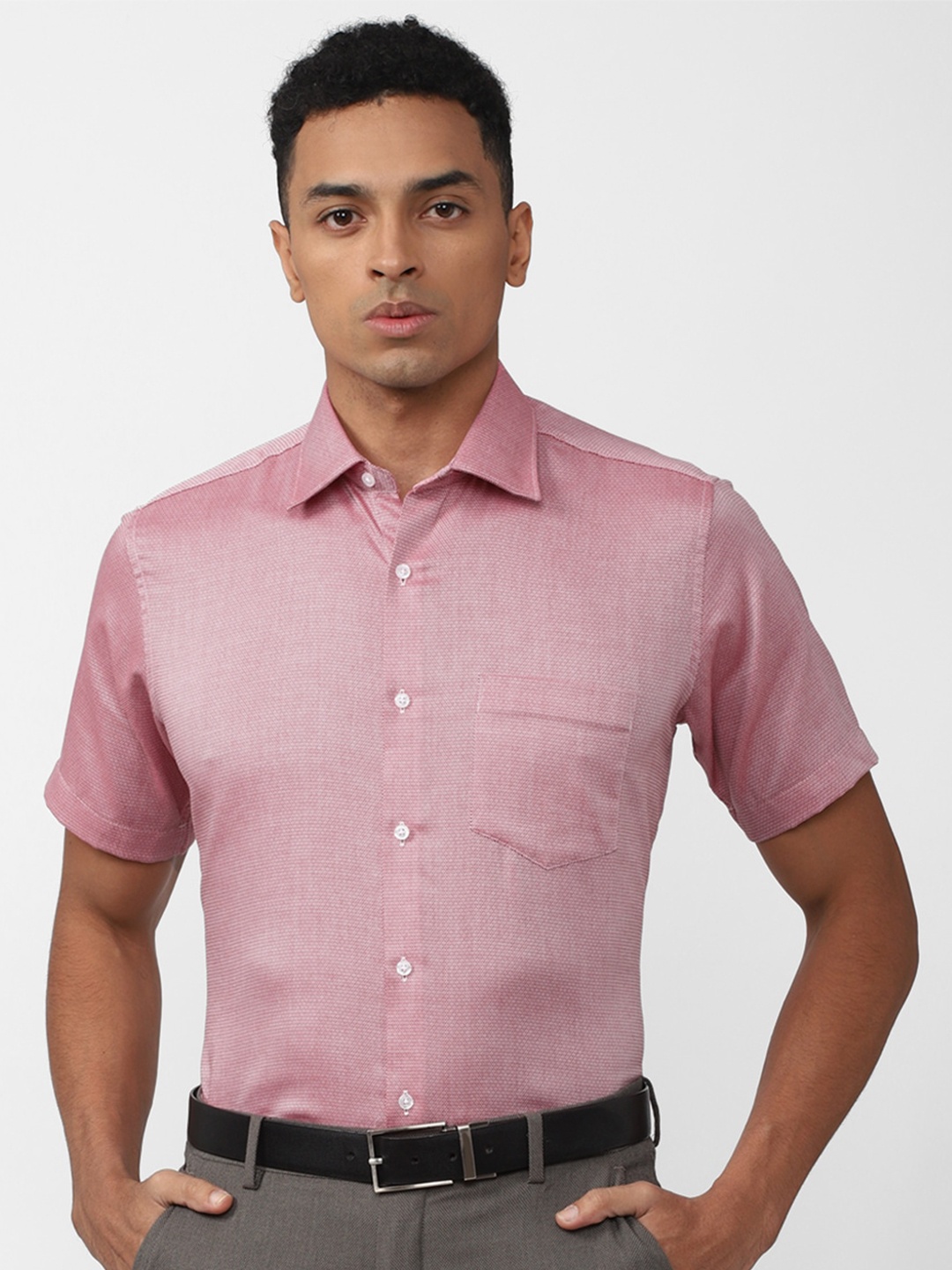 

Van Heusen Men Spread Collar Pure Cotton Formal Shirt, Pink