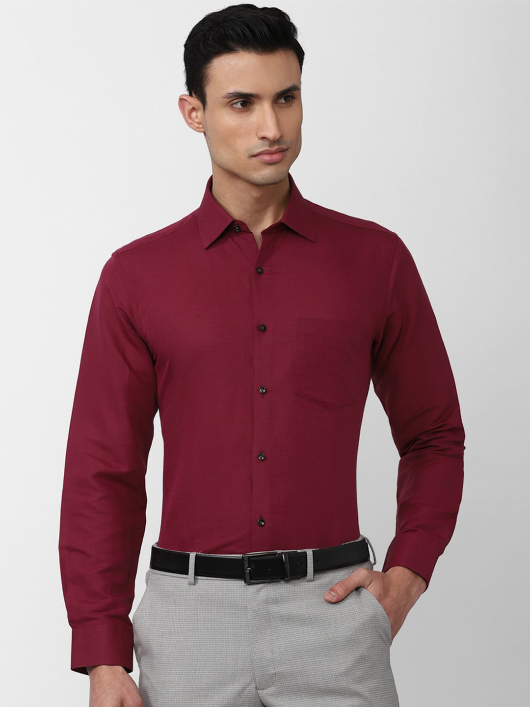 

Van Heusen Men Regular Fit Formal Shirt, Maroon