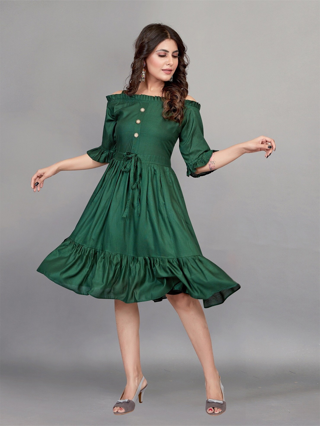 

APNISHA Off-Shoulder Tiered Dress, Green
