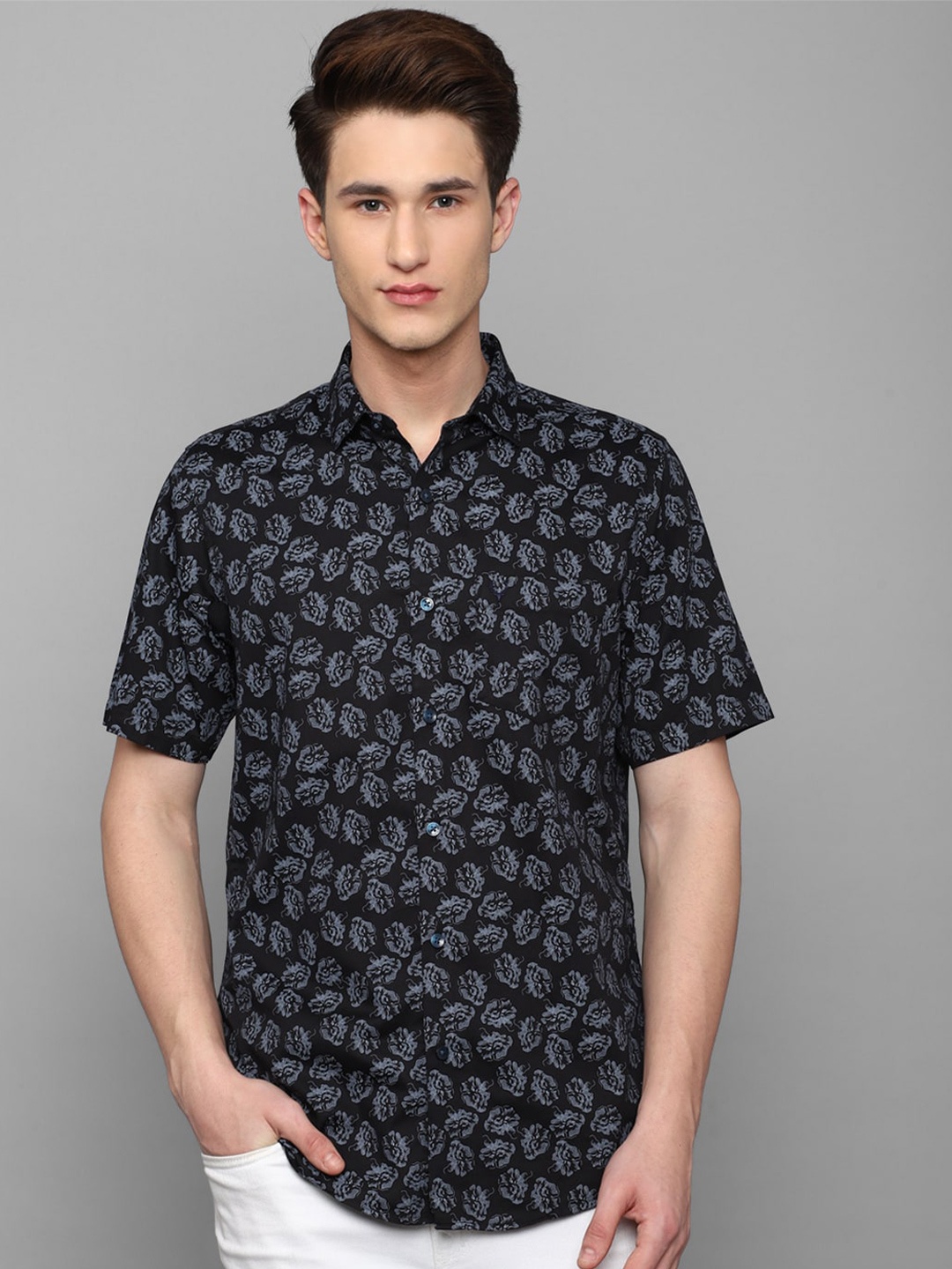 

Allen Solly Men Slim Fit Floral Printed Casual Cotton Shirt, Charcoal