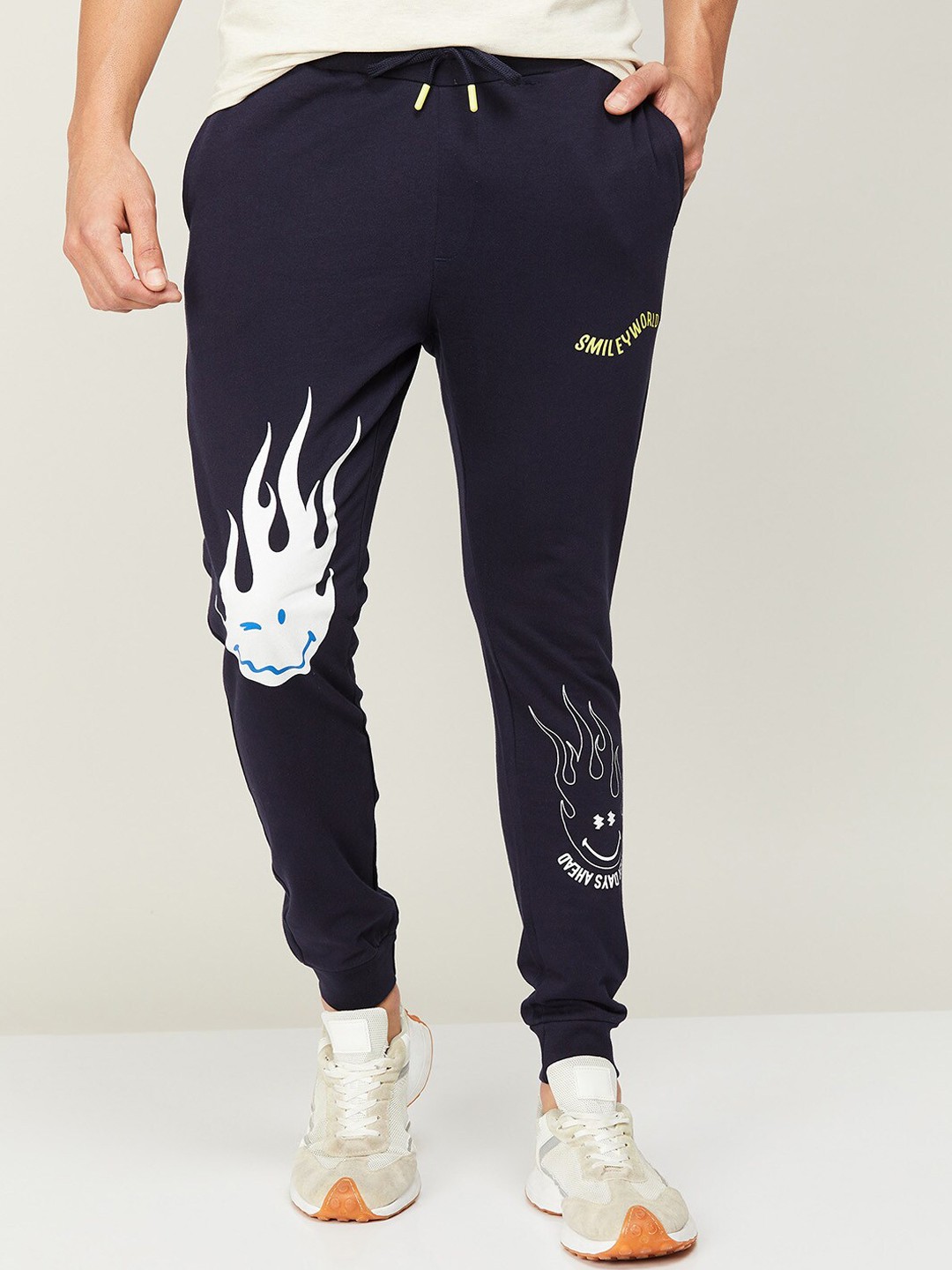 

SmileyWorld Men Printed Cotton Slim-Fit Joggers, Navy blue