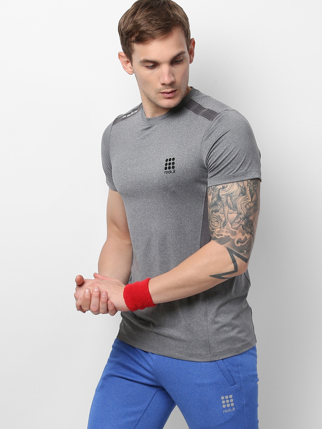 

rock.it Men Grey Melange Solid Swift Dry Round Neck T-shirt