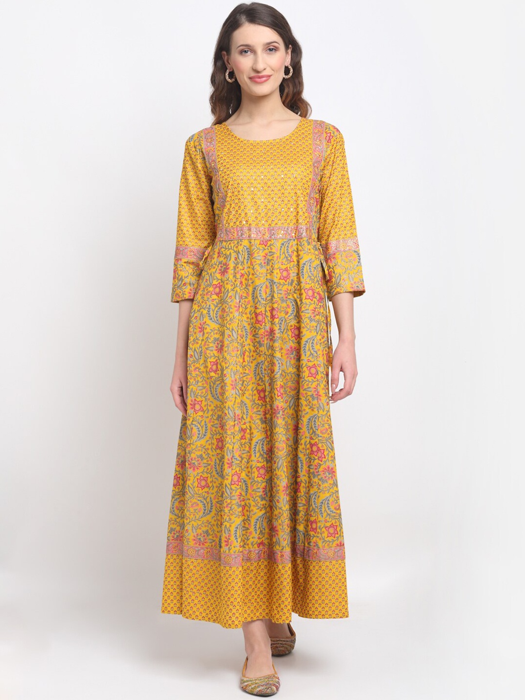 

SOUNDARYA Women Floral Embroidered Kurta, Yellow