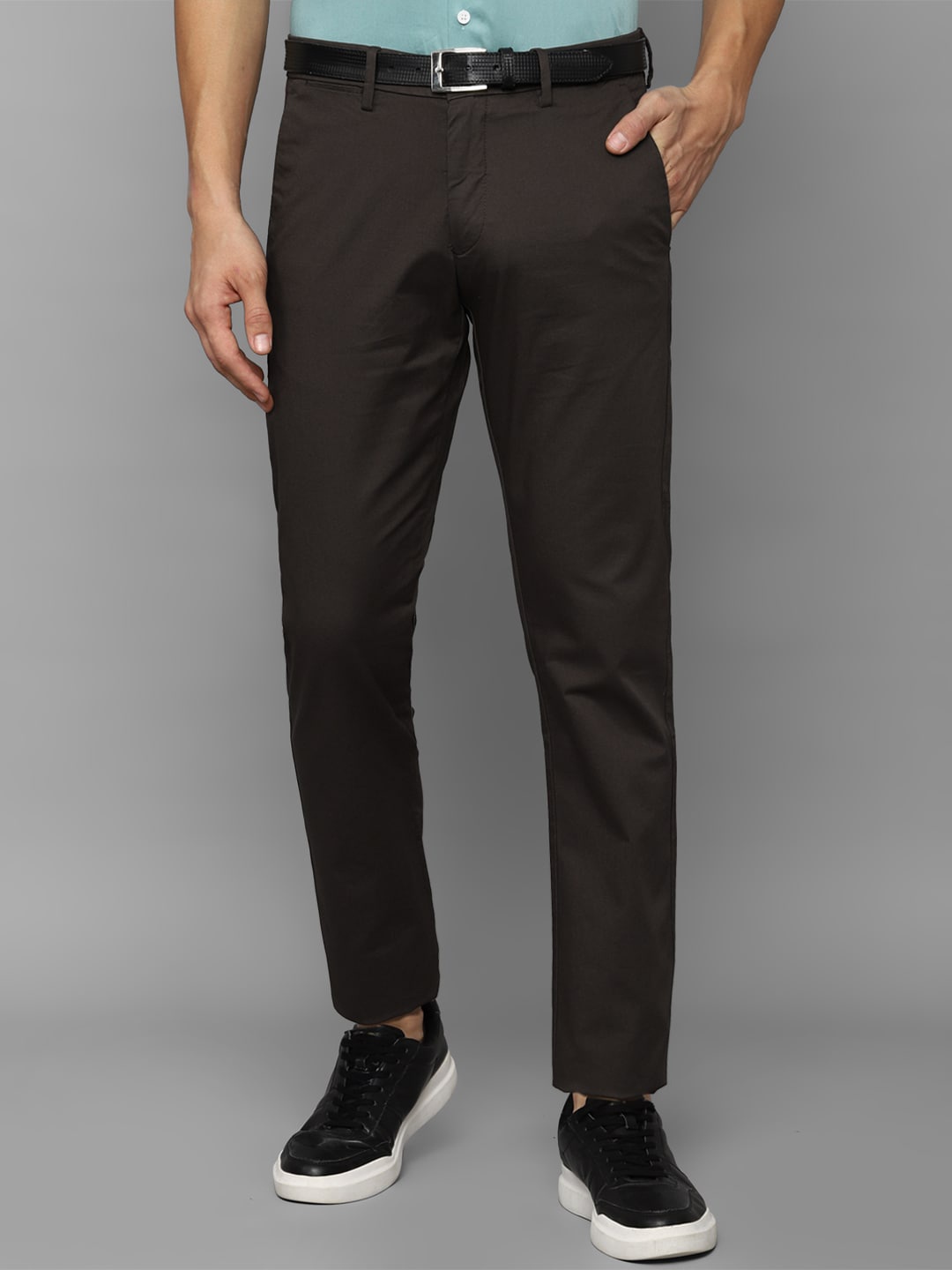 

Allen Solly Men Slim Fit Trousers, Brown