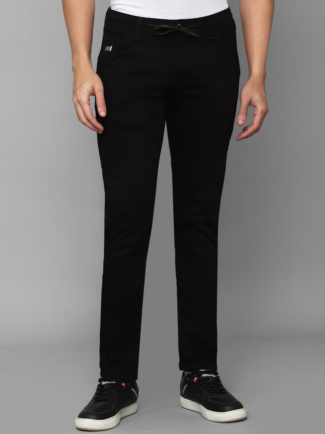 

Allen Solly Sport Men Skinny Fit Trousers, Black