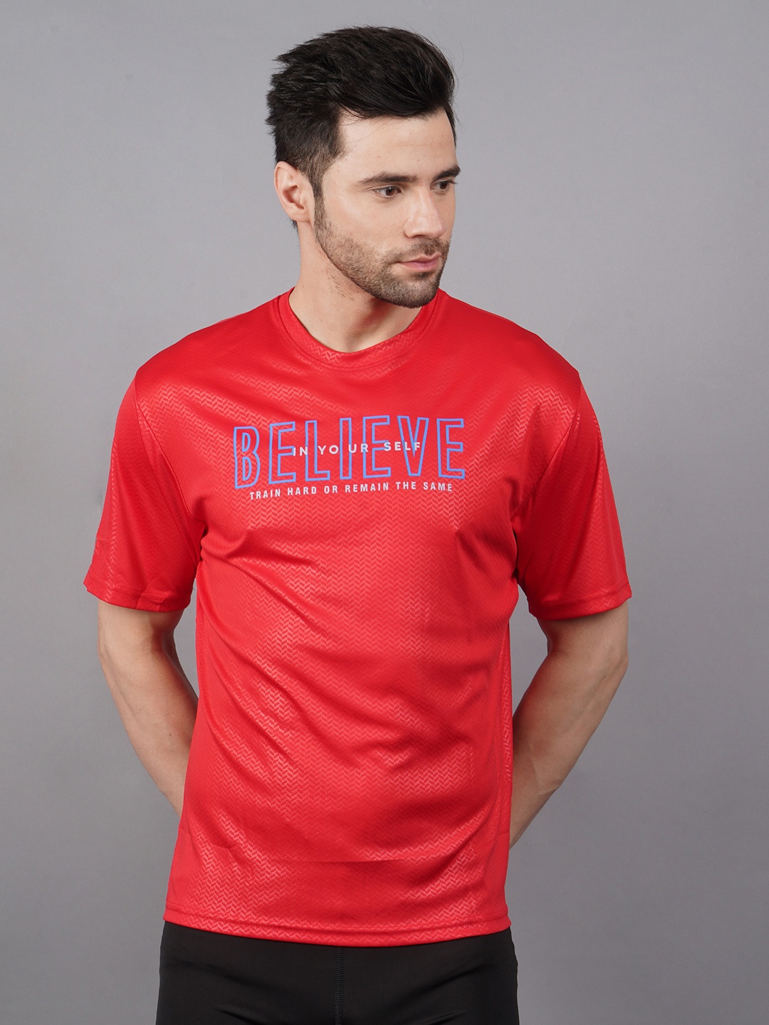 

Shiv Naresh Men Typography Printed T-shirt, Red