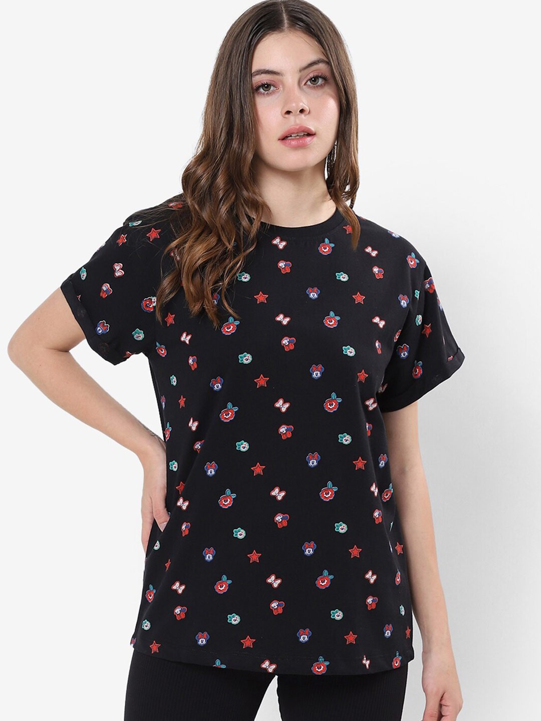 

Bewakoof Women Minnie Mouse Printed Drop-Shoulder Sleeves Cotton Relaxed Fit T-shirt, Black