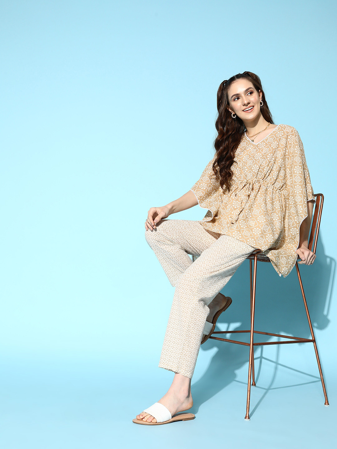 

Sweet Dreams Women Printed Night suit, Beige