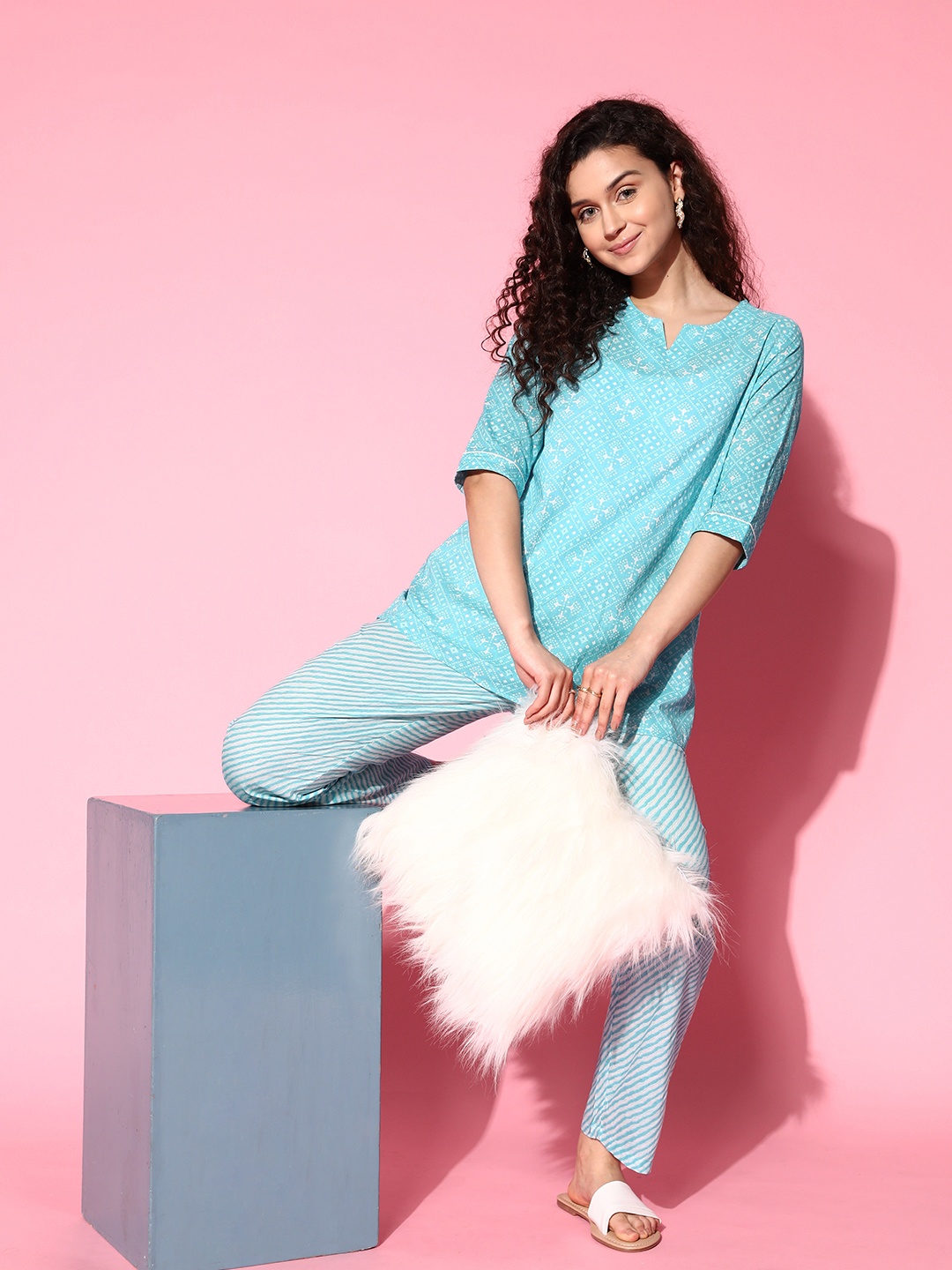 

Sweet Dreams Women Printed Night suit, Turquoise blue