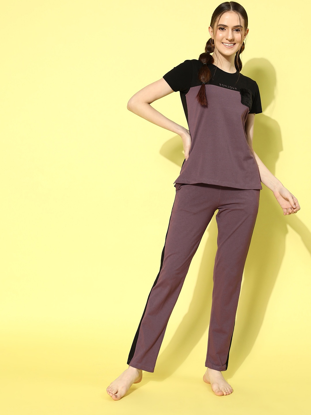 

Sweet Dreams Women Black & Brown Colourblocked Night Suit