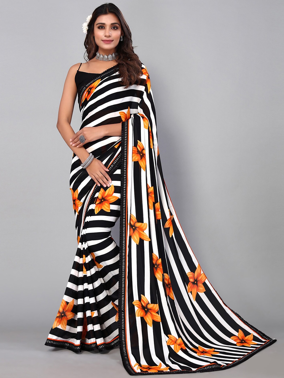 

KALINI Floral Sequinned Saree, Black