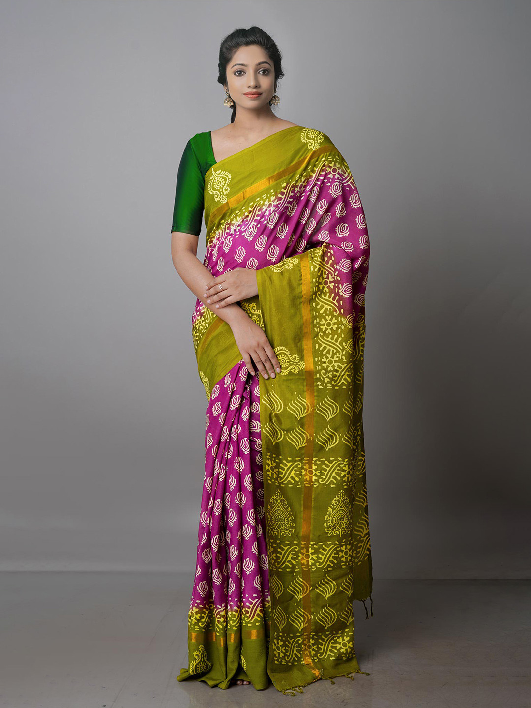 

Unnati Silks Ethnic Motifs Zari Baluchari Saree, Pink
