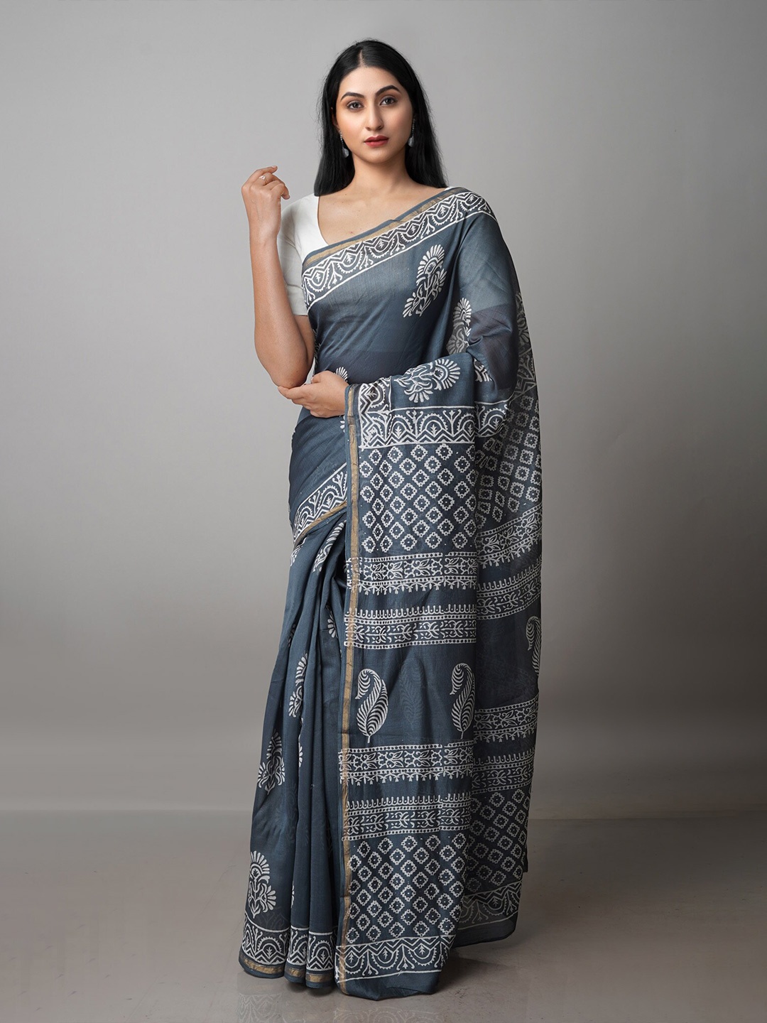 

Unnati Silks Printed Ethnic Motifs Chanderi Saree, Grey