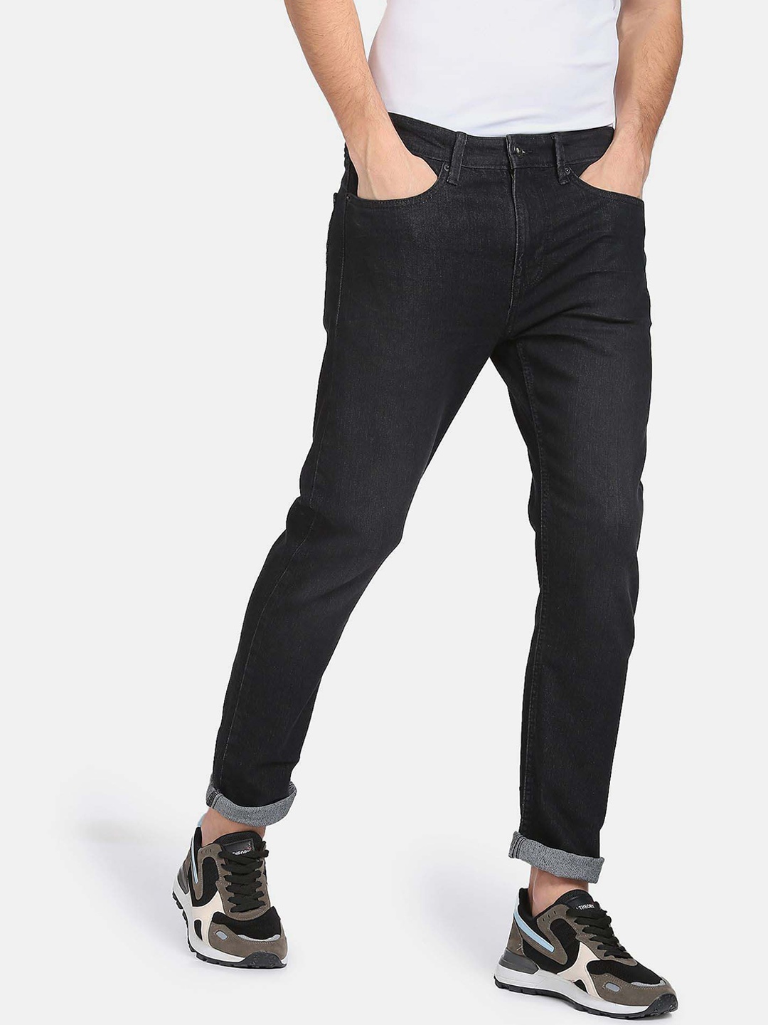 

Flying Machine Dark Wash Slash Slim Tapered Fit Jeans, Black