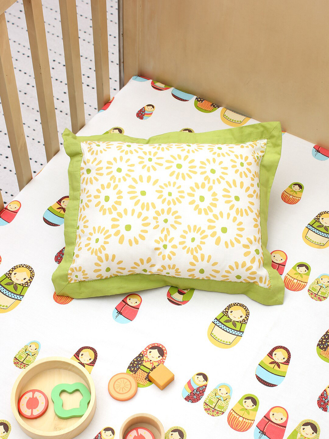 

House This The Little Babushkas Kids Yellow & Green Printed Cotton Pillow cover With Filler