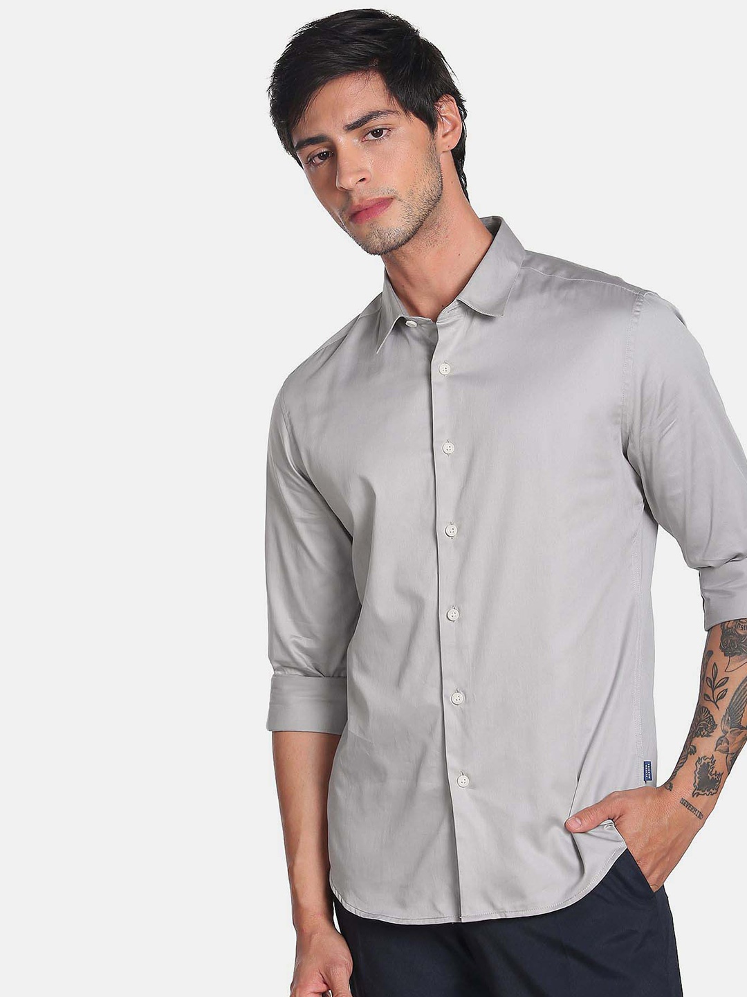 

Flying Machine Solid Sateen Casual Shirt, Grey