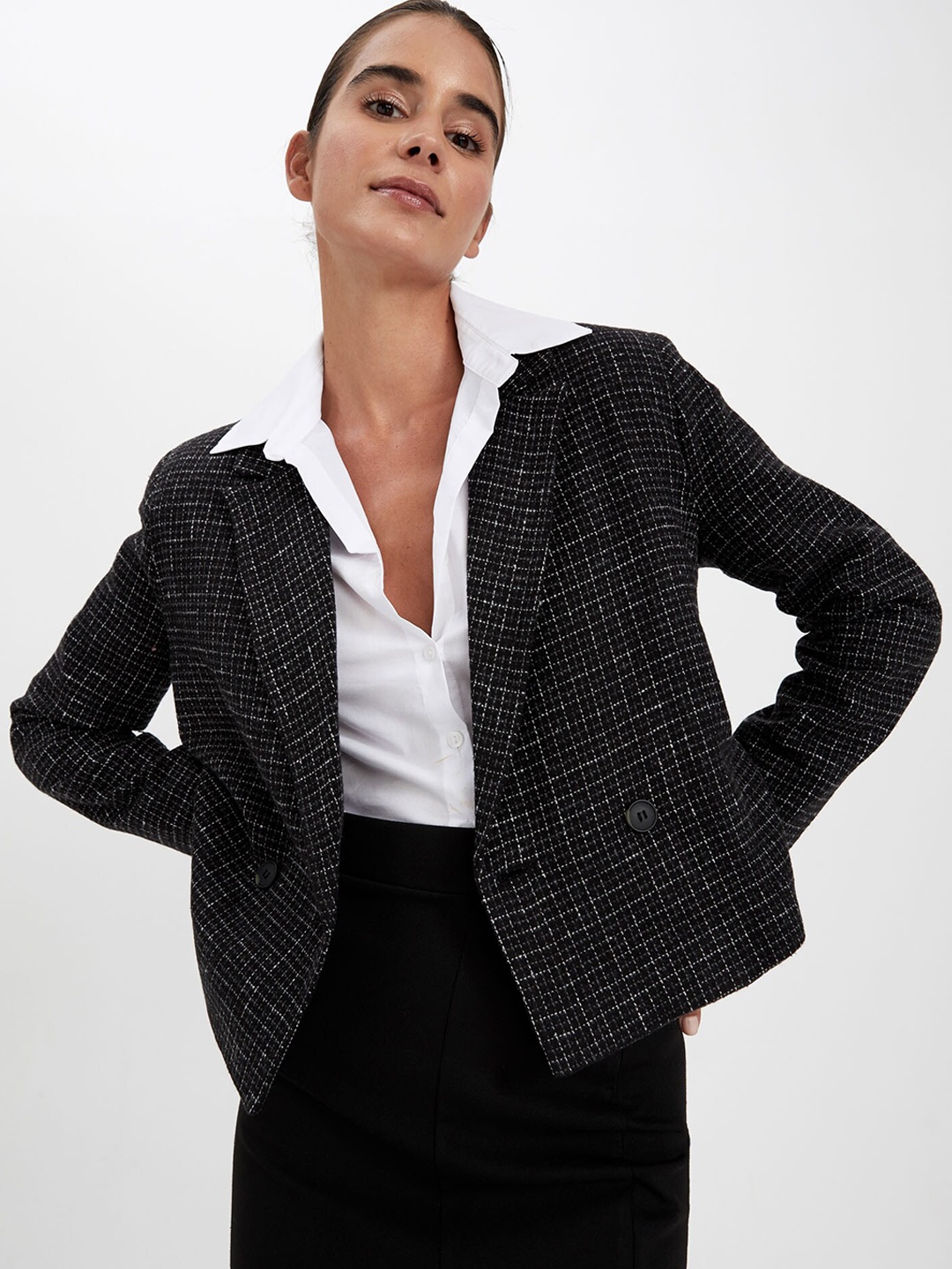 

DeFacto Women Single-Breasted Casual Blazer, Black