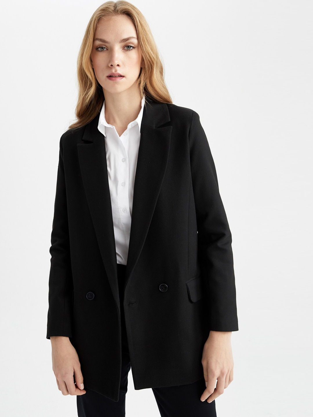 

DeFacto Women Notched Lapel Single-Breasted Blazer, Black