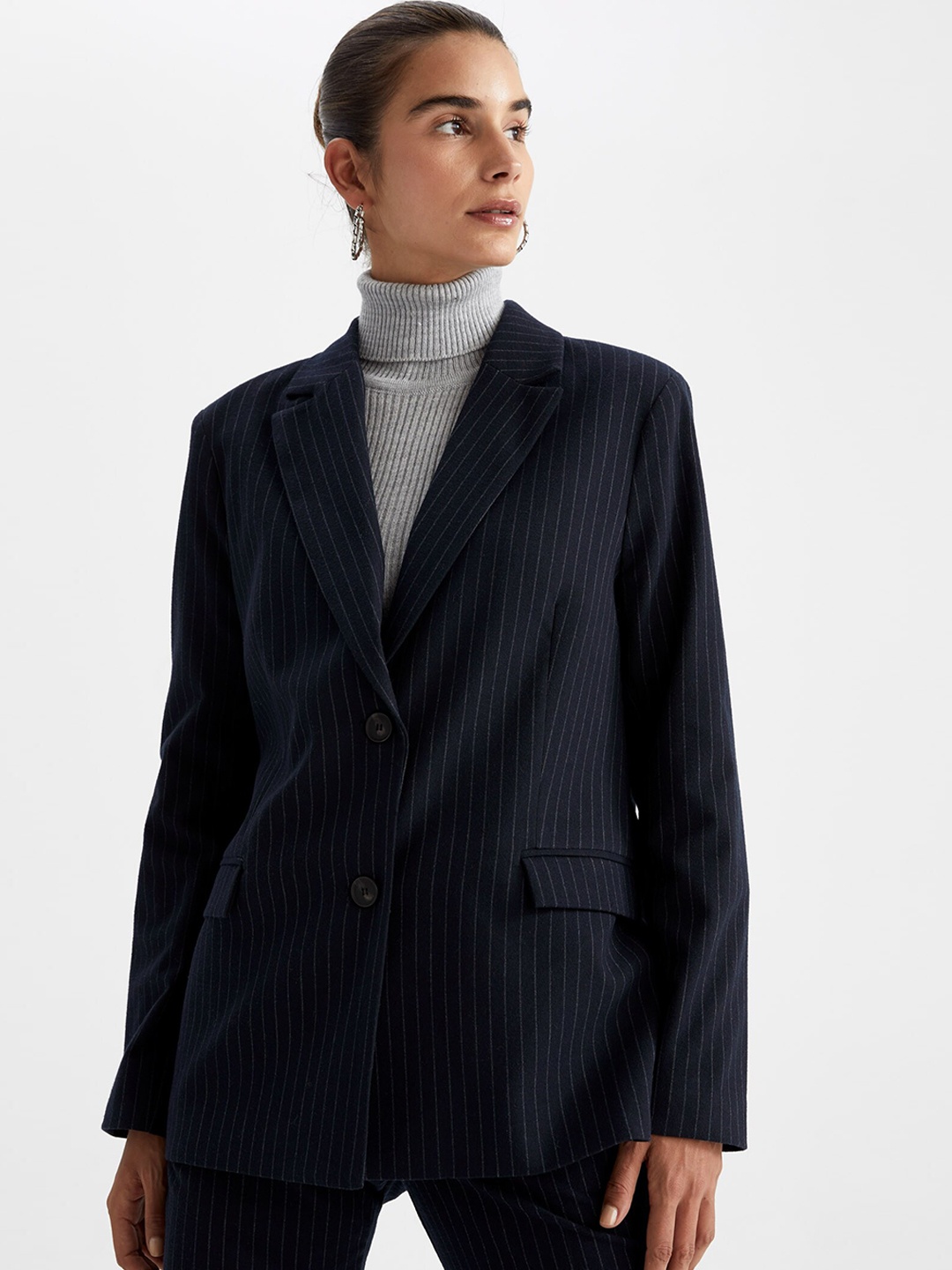 

DeFacto Women Striped Single-Breasted Blazer, Navy blue