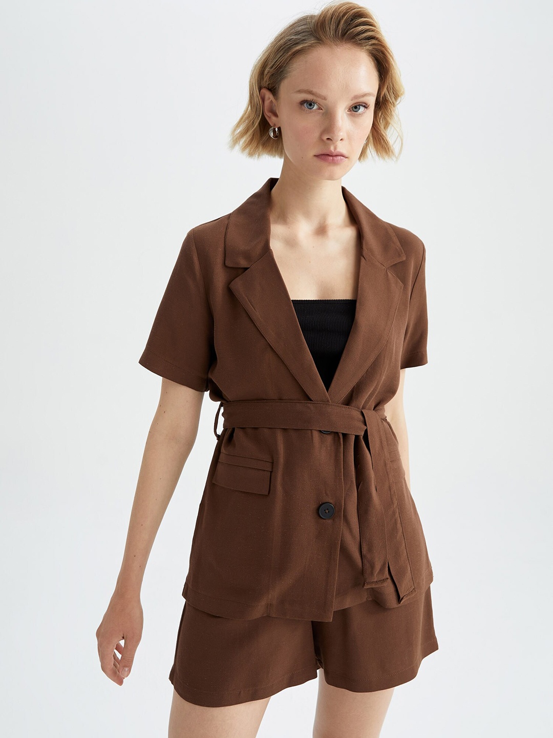 

DeFacto Women Single-Breasted Blazer With Belt, Brown