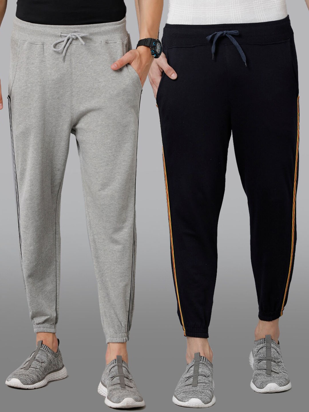 

MADSTO Men Pack Of 2 Cotton Slim-Fit Track Pants, Navy blue