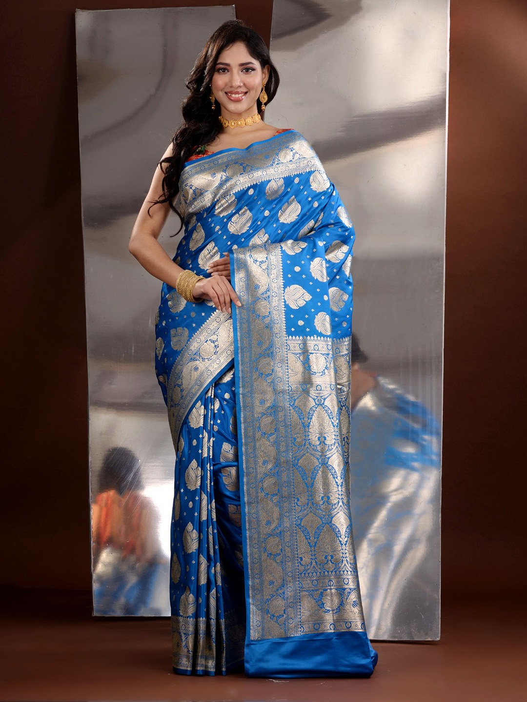 

Charukriti Ethnic Motifs Woven Design Zari Banarasi Saree, Blue
