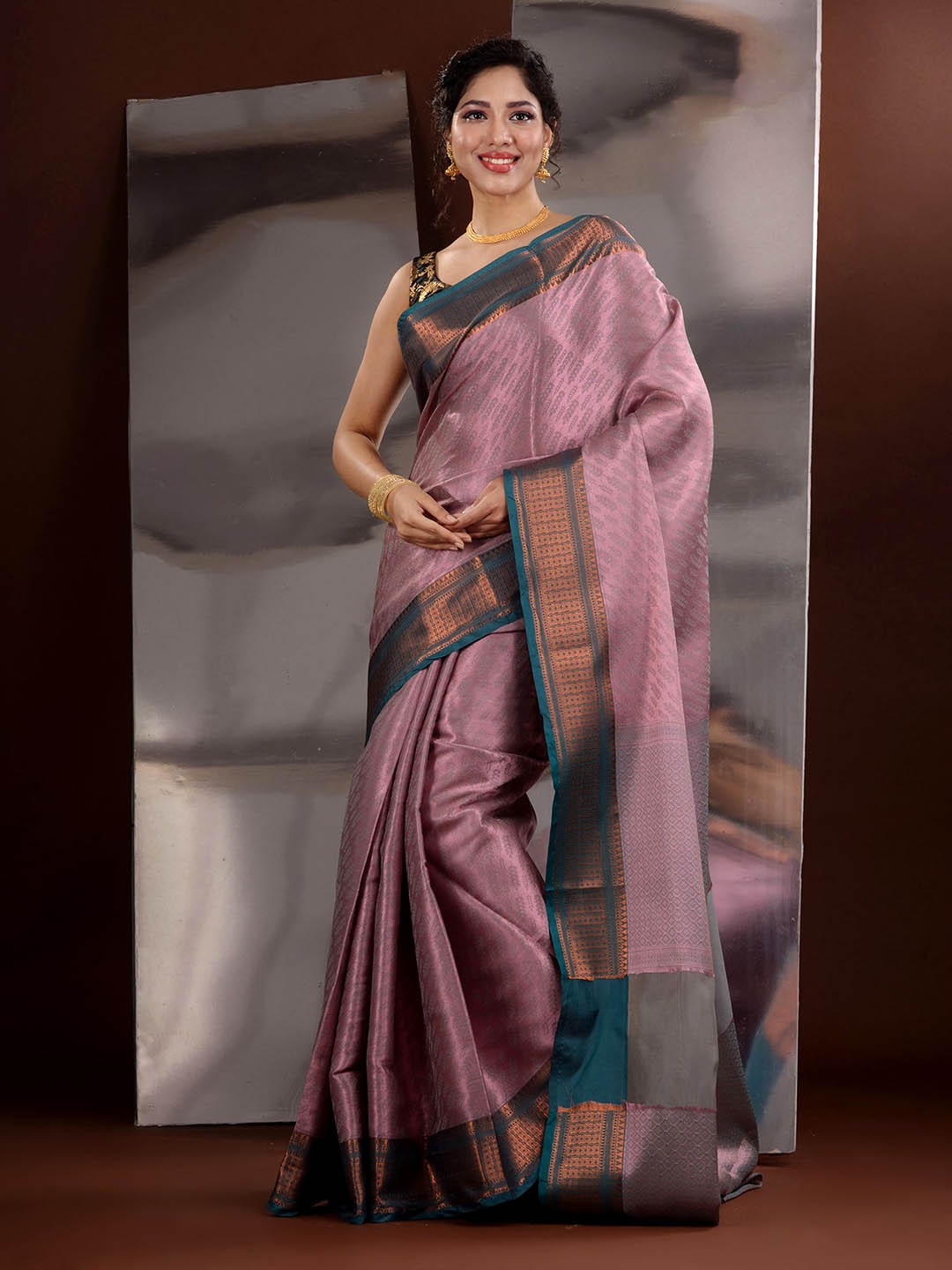 

Charukriti Ethnic Motifs Zari Silk Blend Saree, Mauve