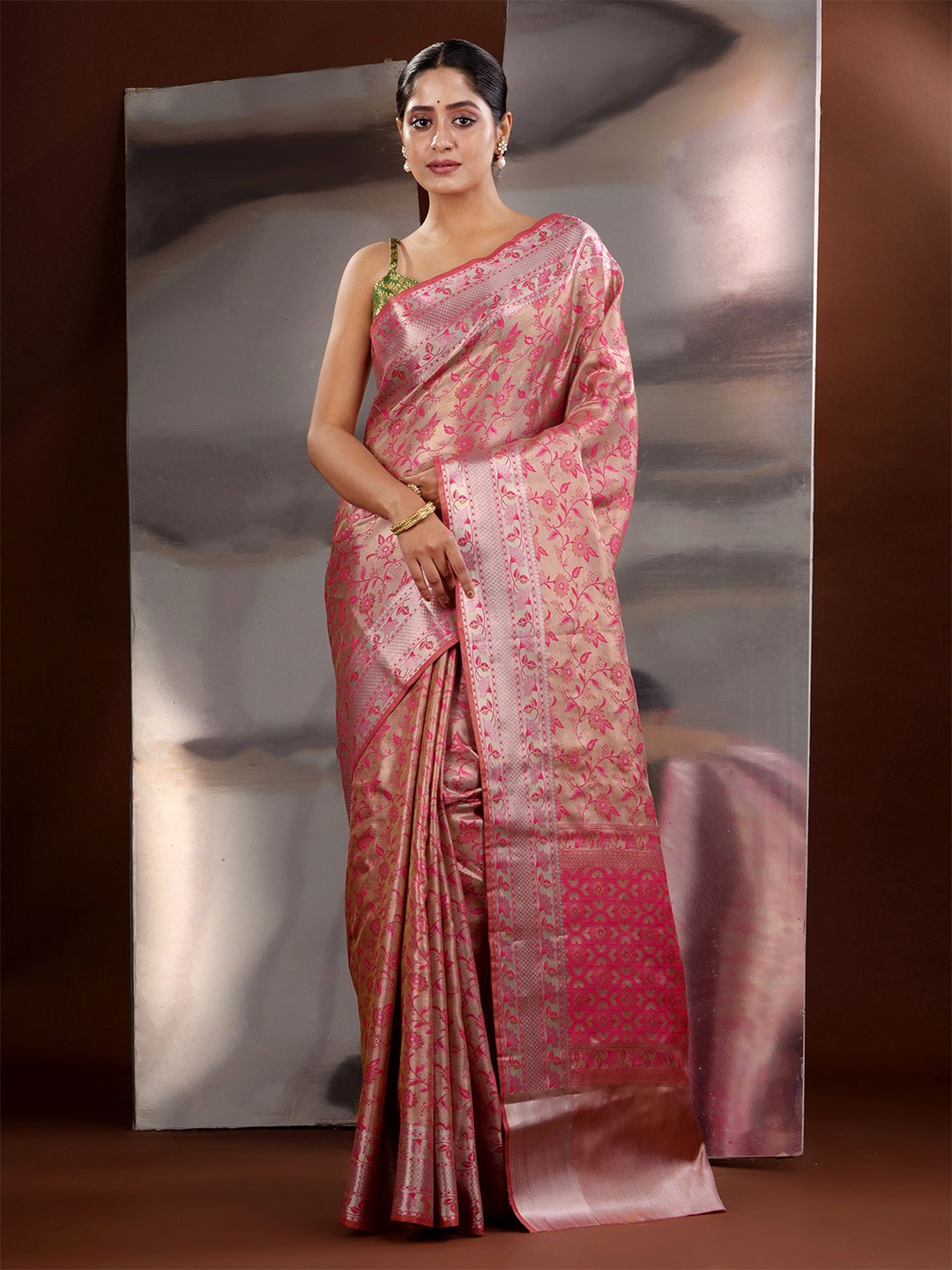 

Charukriti Woven Design Zari Saree, Beige