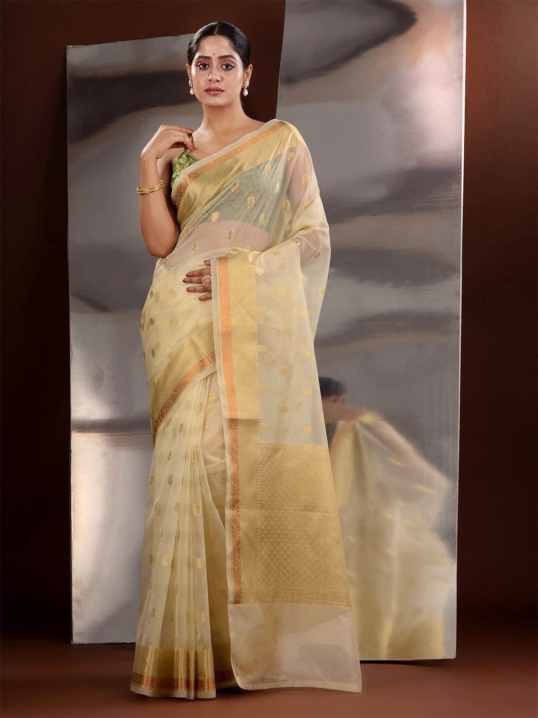 

Charukriti Woven Design Zari Organza Saree, Off white